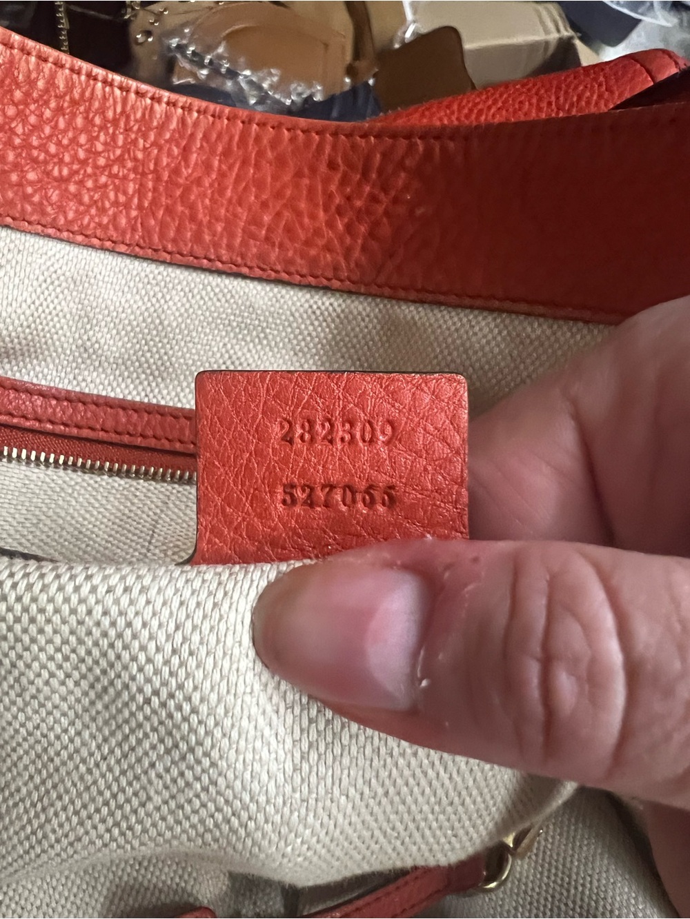 Gucci Large SoHo Red Pebbled Leather with Gold Hardware and Tassel - Picture 5 of 10